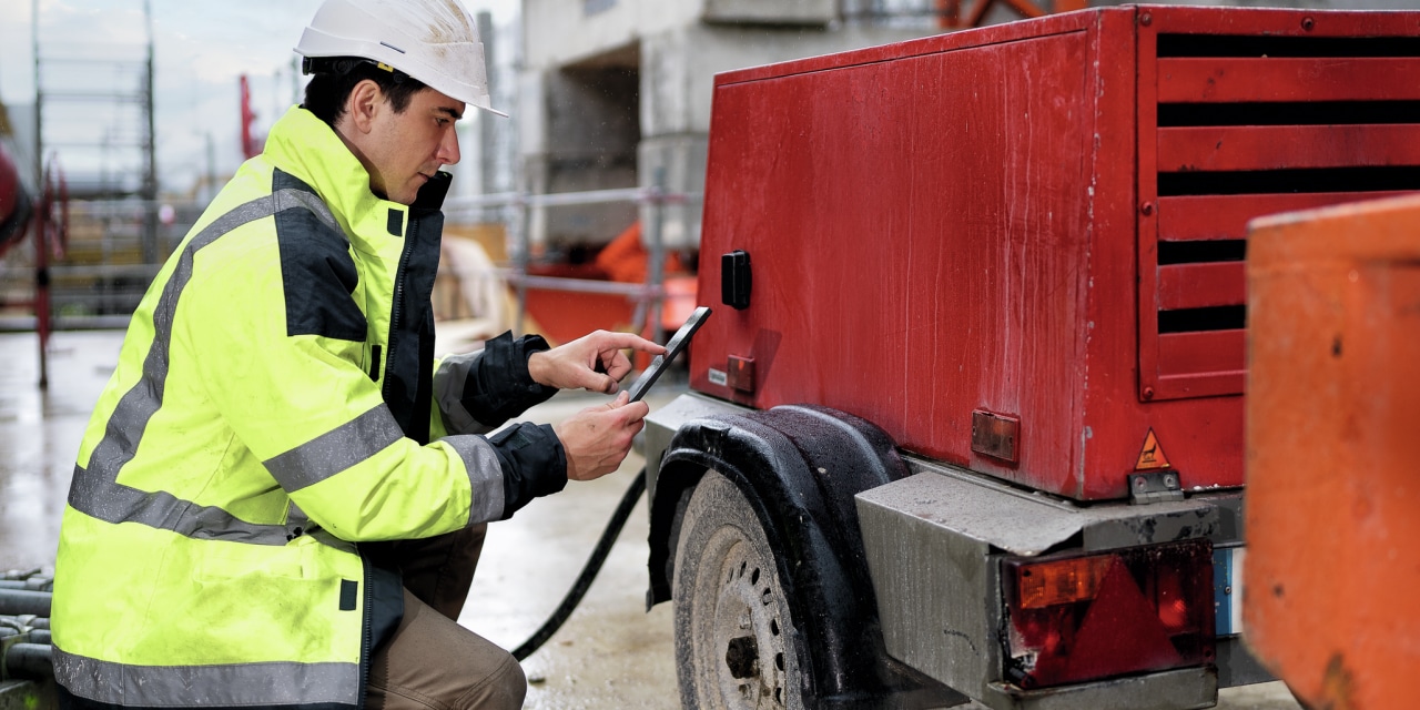 Urmărește-ți echipamentele de la distanță