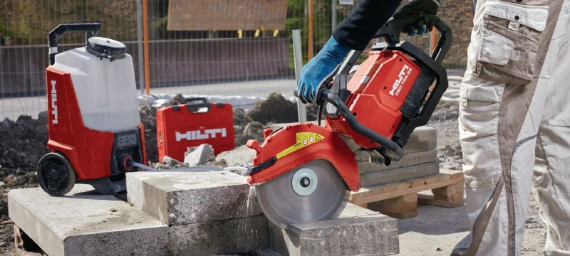 Fierăstrău cu motor electric DSH 700-22 (mâner posterior) Fierăstrău cu motor electric, cu mâner posterior, pentru sarcini mari, pe acumulator, pentru beton, metal și zidărie (platforma de acumulatori Nuron) Aplicații 1