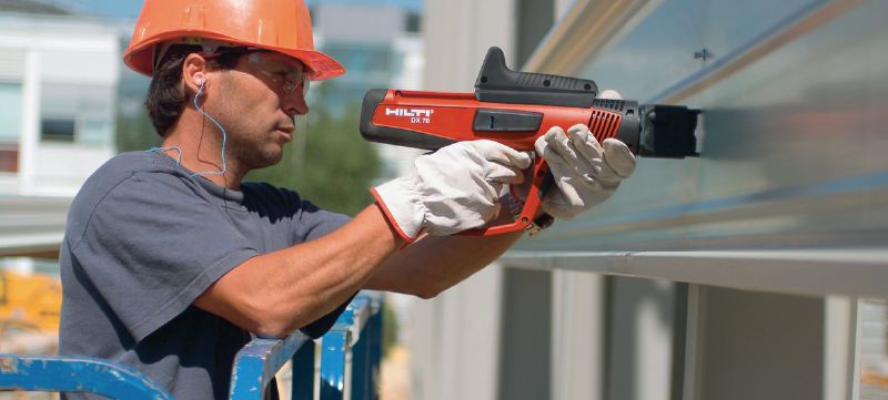 Capse Clean-Tec DX 6.8/18 M10 (lungi) Cartușe Clean-Tec cu bandă, de calibru lung .27, pentru utilizare împreună cu pistoalele pneumatice în aplicațiile de fixare a platformelor metalice Aplicații 1