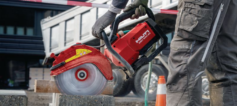 Fierăstrău pe acumulator DSH 600-22 Fierăstrău cu motor electric, pentru sarcini mari, pe acumulator, pentru beton, metal și zidărie (platforma de acumulatori Nuron) Aplicații 1