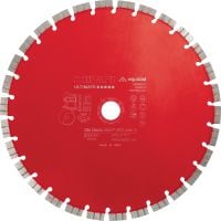 Disc diamantat SPX Universal A, pentru fierăstraie cu motor electric Disc diamantat de cea mai bună calitate, proiectat pentru o durată mai mare de viață și maximizarea operațiunilor de tăiere per încărcare și a vitezei de tăiere, la utilizarea cu fierăstraie cu motor electric, într-o gamă largă de materiale de bază