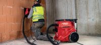 Extractor de praf din clasa L VC 40L-X Aspirator puternic cu recipient de mare capacitate și mâner de împingere, care se atașează la unelte electrice pentru operațiuni de curățare pe șantier (în condiții umede și uscate), rezervor de 30 l Aplicații 3