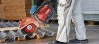 Fierăstrău cu motor electric DSH 700-22 (mâner posterior) Fierăstrău cu motor electric, cu mâner posterior, pentru sarcini mari, pe acumulator, pentru beton, metal și zidărie (platforma de acumulatori Nuron) Aplicații 1