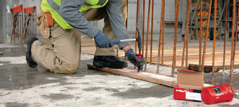 Cuie pentru implantare manuală în beton, cu șaibă PN Cui pentru beton, cu șaibă din oțel, pentru utilizare cu scula de mână BD 1 Aplicații 1