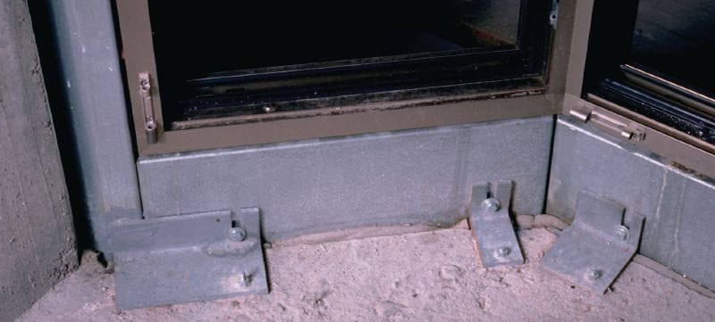 Ancoră tip pană din oțel inoxidabil HST3-R BW Ancoră premium, de tip pană, pentru sarcini statice și seismice, în beton fisurat (oțel inoxidabil, șaibă mare) Aplicații 1