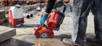 Fierăstrău cu motor electric DSH 700-22 (mâner posterior) Fierăstrău cu motor electric, cu mâner posterior, pentru sarcini mari, pe acumulator, pentru beton, metal și zidărie (platforma de acumulatori Nuron) Aplicații 6