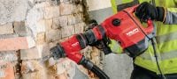 TE 500-AVR Ciocan demolator pentru pereți SDS-max (TE-Y) versatil, pentru aplicații de dăltuire ușoară în beton și zidărie, cu sistem activ de reducere a vibrațiilor (AVR) Aplicații 1